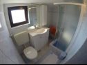 Appartamenti Marko - 30m from beach; A1(2+2), A2(2+2), A3(2+2), A4(2+2) Rogoznica - Riviera Sibenik  - Appartamento - A3(2+2): il bagno con la toilette