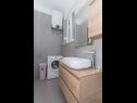 Appartamenti Ivan - with jacuzzi A1(4+1) Sibenik - Riviera Sibenik  - Appartamento - A1(4+1): il bagno con la toilette