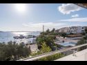 Appartamenti Ante - 10 m from sea: A1(6) Srima - Riviera Sibenik  - lo sguardo dal balcone (casa e dintorni)