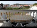 Appartamenti Marija - 100 m from beach: A1(4), A2(4), A3(4), A4(3), A5(2+1) Tribunj - Riviera Sibenik  - Appartamento - A1(4): la terrazza