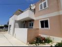 Appartamenti Kate - 200 m from beach: A1(2), A2(4+1), SA3(2), A4(6+1) Vodice - Riviera Sibenik  - la casa