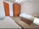Appartamenti Kate - 200 m from beach: A1(2), A2(4+1), SA3(2), A4(6+1) Vodice - Riviera Sibenik  - Appartamento - A4(6+1): la camera da letto