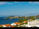 Appartamenti Ivan - 60 m from sea: A1(4) Necujam - Isola di Solta  - lo sguardo sul mare (casa e dintorni)