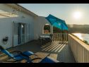 Appartamenti Angie - terrace with sea view:q A1(2+1) Necujam - Isola di Solta  - la terrazza