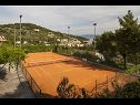 Appartamenti Star - with swimming pool: A1(4), A4 lavanda(4), A3 ruzmarin(4), A5(6), A6(6) Stomorska - Isola di Solta  - campo da tennis