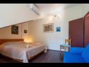 Appartamenti Mari - peaceful and quiet location: A1(4+2), A2(2+3) Stomorska - Isola di Solta  - Appartamento - A2(2+3): la camera da letto