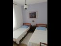 Appartamenti Zlatko Slobodan - by sea: A1(4), SA2(3) Stomorska - Isola di Solta  - Appartamento - A1(4): la camera da letto