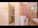 Appartamenti Gorda - 50m from the sea: A1(2+2) Kastel Gomilica - Riviera Split  - Appartamento - A1(2+2): il bagno con la toilette