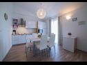 Appartamenti Damir - with garden: A1(6) Kastel Stafilic - Riviera Split  - Appartamento - A1(6): la cucina con la sala da pranzo