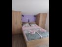 Appartamenti Matko-200m from the beach: A1 sjever(2+2), A2 jug(2+2), A3(6+2) Kastel Stafilic - Riviera Split  - Appartamento - A3(6+2): la camera da letto