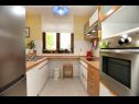Appartamenti Lidia - barbecue: A1(2+2) Kastel Stari - Riviera Split  - Appartamento - A1(2+2): la cucina