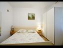 Appartamenti Marija - 120 m from the beach : A1(4+1), SA3(2) Podstrana - Riviera Split  - Appartamento - A1(4+1): la camera da letto
