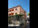Appartamenti Edvard - garden terrace : SA1- zeleni (2), SA2- plavi (2) Split - Riviera Split  - la casa