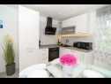 Appartamenti Sani - modern: A1(3) Split - Riviera Split  - Appartamento - A1(3): la cucina con la sala da pranzo