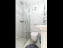 Appartamenti Sani - modern: A1(3) Split - Riviera Split  - Appartamento - A1(3): il bagno con la toilette