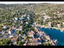 Appartamenti Ivica - 100m from the sea A1(2+2), A2(2+2), A3(2+2), A4(2+2), A5(3+2) Drvenik Veli (Isola di Drvenik Veli) - Riviera Trogir  - la vegetazione (casa e dintorni)