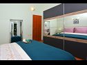 Appartamenti Zeljko - with pool : A1(6) Marina - Riviera Trogir  - Appartamento - A1(6): la camera da letto