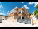 Appartamenti Lux 1 - heated pool: A1(4), A4(4) Marina - Riviera Trogir  - la casa
