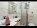Appartamenti Lux 1 - heated pool: A1(4), A4(4) Marina - Riviera Trogir  - Appartamento - A4(4): il bagno con la toilette