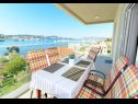 Appartamenti Iva - great view: A1(4) Seget Donji - Riviera Trogir  - Appartamento - A1(4): la terrazza