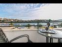 Appartamenti Mare - 30 m from pebble beach: SA1(2), SA2(2), A3(4), A4(4), A5(8) Seget Vranjica - Riviera Trogir  - Appartamento - A4(4): lo sguardo dalla terrazza