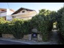 Appartamenti Kata - 100m from sea: A1(4+1) Seget Vranjica - Riviera Trogir  - la casa