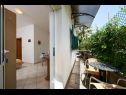 Appartamenti Mare - 30 m from pebble beach: SA1(2), SA2(2), A3(4), A4(4), A5(8) Seget Vranjica - Riviera Trogir  - Studio appartamento - SA1(2): la terrazza