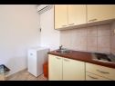 Appartamenti Mare - 30 m from pebble beach: SA1(2), SA2(2), A3(4), A4(4), A5(8) Seget Vranjica - Riviera Trogir  - Studio appartamento - SA1(2): la cucina