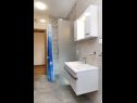 Appartamenti Ante - 50 M from the sea : A1(5), A2(8) Seget Vranjica - Riviera Trogir  - Appartamento - A2(8): il bagno con la toilette