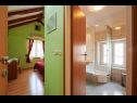 Appartamenti e camere Jare - in old town R1 zelena(2), A2 gornji (2+2) Trogir - Riviera Trogir  - Camera - R1 zelena(2): l’intreno
