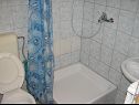 Appartamenti Mara - barbecue: A1(4+1), SA3(2), SA4(2+1) Trogir - Riviera Trogir  - Appartamento - A1(4+1): il bagno con la toilette