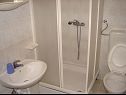 Appartamenti Mara - barbecue: A1(4+1), SA3(2), SA4(2+1) Trogir - Riviera Trogir  - Studio appartamento - SA3(2): il bagno con la toilette