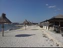 Appartamenti Tomi - with large terrace (60m2): A1(4) Trogir - Riviera Trogir  - la spiaggia