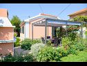 Casa vacanza Mirjana - beautiful garden with barbecue: H(4+1) Trogir - Riviera Trogir  - Croazia - la casa