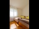 Appartamenti Petar - great location close to the sea: A1 Donji (4+2), A2 Gornji (4+2) Trogir - Riviera Trogir  - Appartamento - A2 Gornji (4+2): la camera da letto