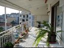 Appartamenti Tone - spacious and comfortable: A1 zuti(5+2), A2 plavi(5+2) Trogir - Riviera Trogir  - Appartamento - A2 plavi(5+2): la terrazza coprita
