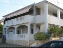 Appartamenti Davorka - 50m from the sea A1(2+2), A2(2+2) Trogir - Riviera Trogir  - la casa