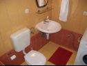 Appartamenti e camere Jare - in old town R1 zelena(2), A2 gornji (2+2) Trogir - Riviera Trogir  - il bagno con la toilette