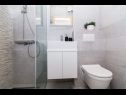 Appartamenti Tom - panoramic sea view: A1(6) Trogir - Riviera Trogir  - Appartamento - A1(6): il bagno con la toilette