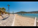 Casa vacanza Neve - 30 m from sea: H(6+2) Vinisce - Riviera Trogir  - Croazia - la spiaggia