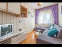 Appartamenti Kosta - 70m from sea : A1(2+1), A2(4+2) Vinisce - Riviera Trogir  - Appartamento - A2(4+2): il soggiorno
