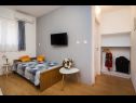 Appartamenti Ivo - beach nearby: A1(2+3), A2(2+2), A3(4+1) Vinisce - Riviera Trogir  - Appartamento - A2(2+2): il soggiorno