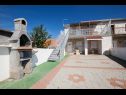 Casa vacanza Villa Vinko - with four rooms: H(8) Baia Voluja (Vinisce) - Riviera Trogir  - Croazia - komin