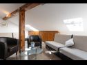 Appartamenti Tiho - 10m from the beach: SA1 potkrovlje(2+1), A2 1. kat(4+1) Preko - Isola di Ugljan  - Studio appartamento - SA1 potkrovlje(2+1): l’intreno