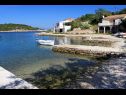 Appartamenti Roki - 10 m from beach: A1(6+2) Veliki, A2(2+2) Mali Baia Rogacic (Vis) - Isola di Vis  - Croazia - la spiaggia