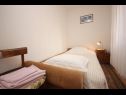 Appartamenti Mat - great location: A1-Veci(4+2), A2-Manji(3+1) Vis - Isola di Vis  - Appartamento - A2-Manji(3+1): la camera da letto