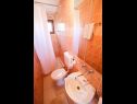 Appartamenti Vesna - 200 m from beach A1(2), SA2(2), A3(2) Bibinje - Riviera Zadar  - Appartamento - A3(2): il bagno con la toilette