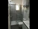 Appartamenti Vlatkica - 10 m from beach: A1 Vlatkica(4), A2 Lea(4) Maslenica - Riviera Zadar  - Appartamento - A1 Vlatkica(4): il bagno con la toilette