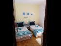 Appartamenti Vlatkica - 10 m from beach: A1 Vlatkica(4), A2 Lea(4) Maslenica - Riviera Zadar  - Appartamento - A1 Vlatkica(4): la camera da letto