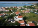 Appartamenti Dali - 300 m from the beach: SA1 1D (3), A2 1L (5), A3 2k (6) Nin - Riviera Zadar  - la casa
